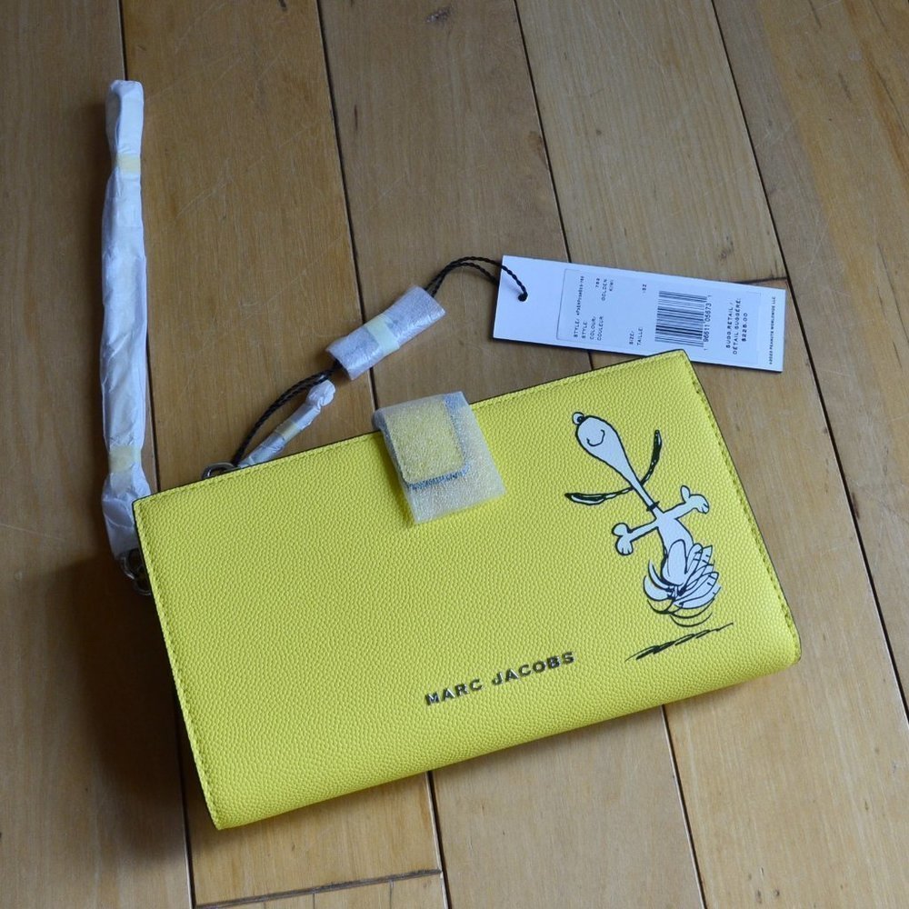 Marc Jacobs × SNOOPY Phone Wristlet Wallet